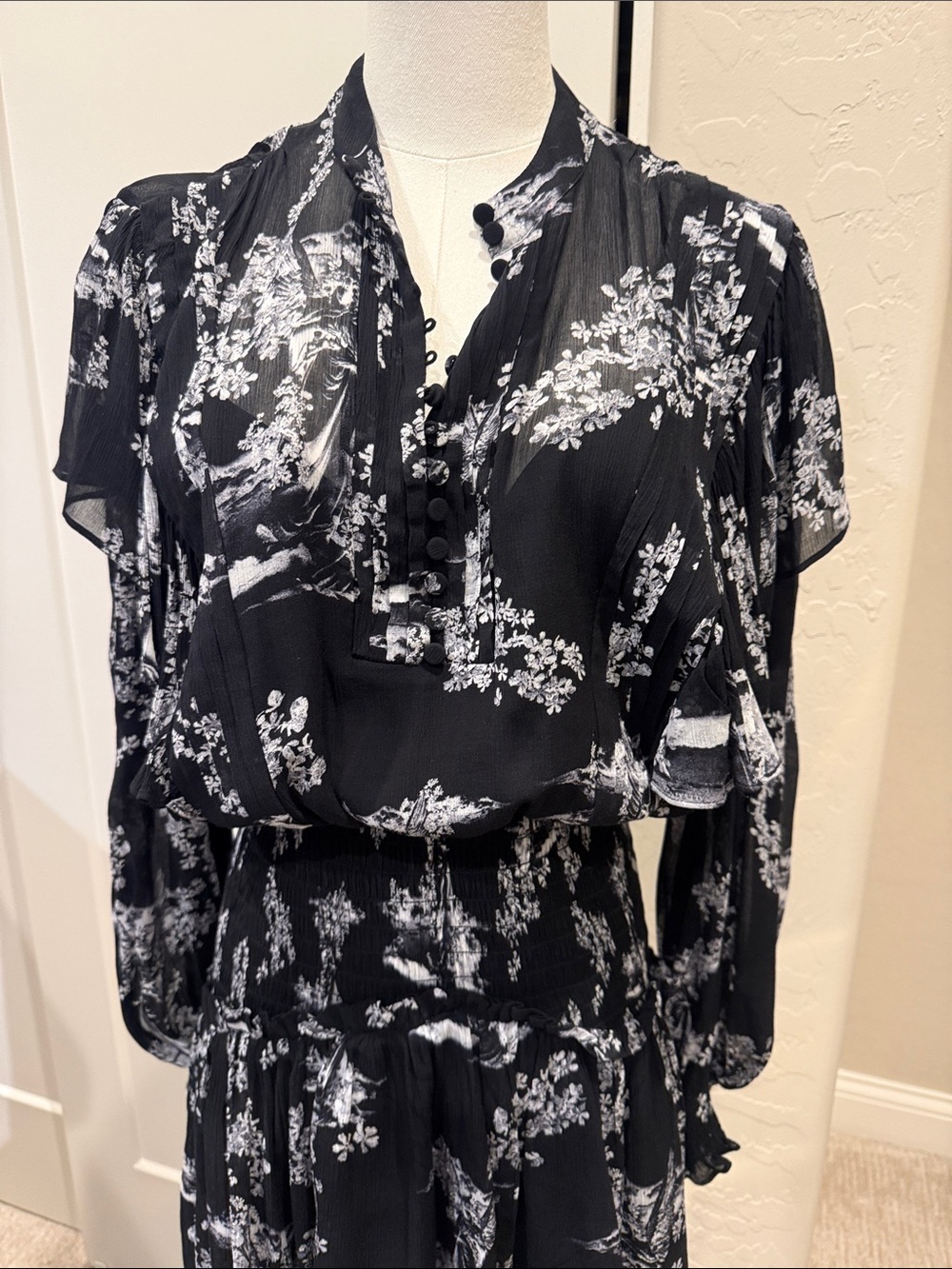 AllSaints Black and White Floral Button-Front Blouse